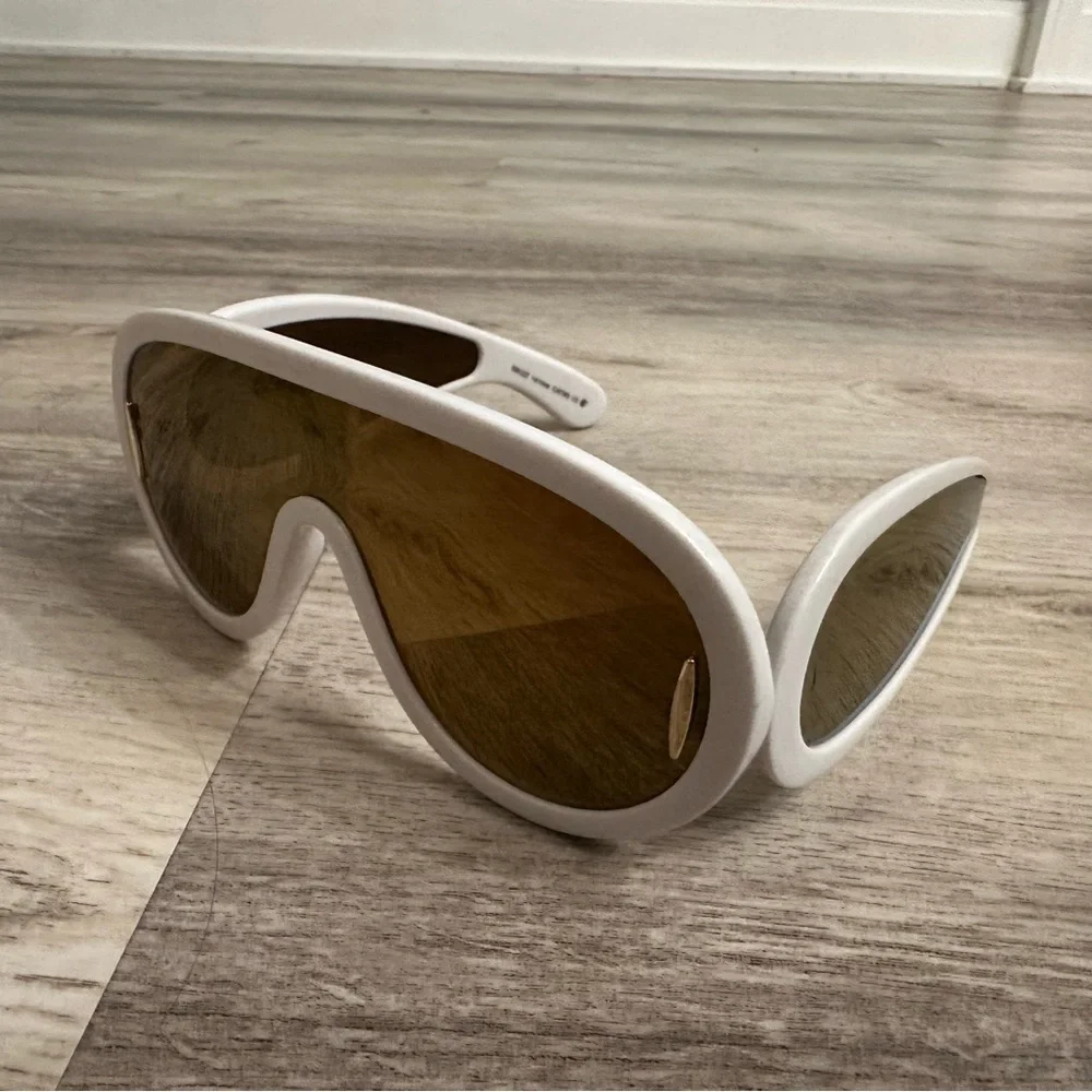 White Y2K Futuristic Oversized Shield Sunglasses Gold Lens